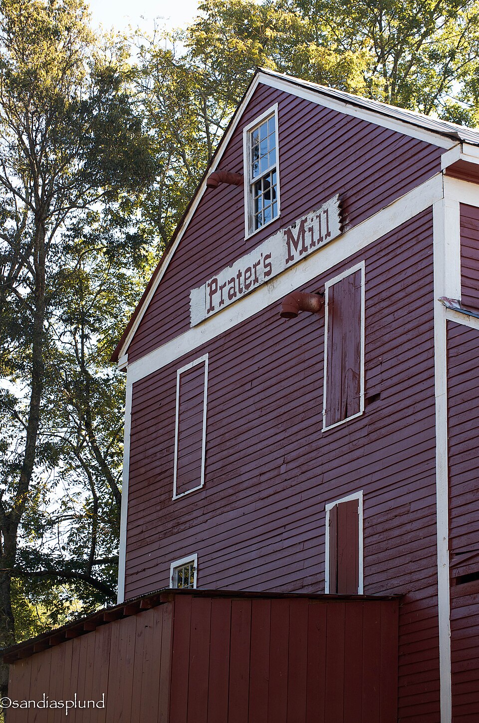 Photograph of Prater's Mill