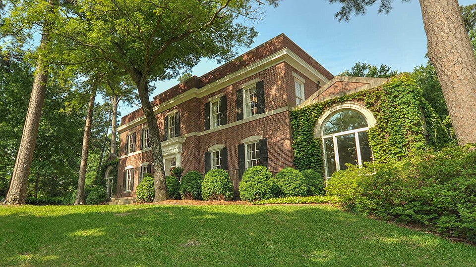 Photograph of Robert E. Dismukes Sr. House