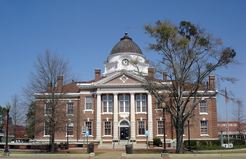 Photograph of Candler County Courthouse