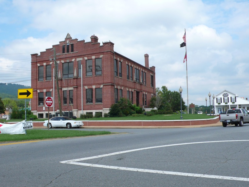 Photograph of Dade County Courthouse