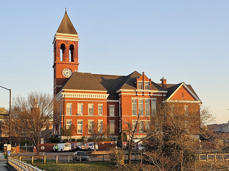 Photograph of Floyd County Courthouse