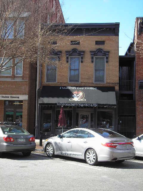 Photograph of Building at 1007 Broadway