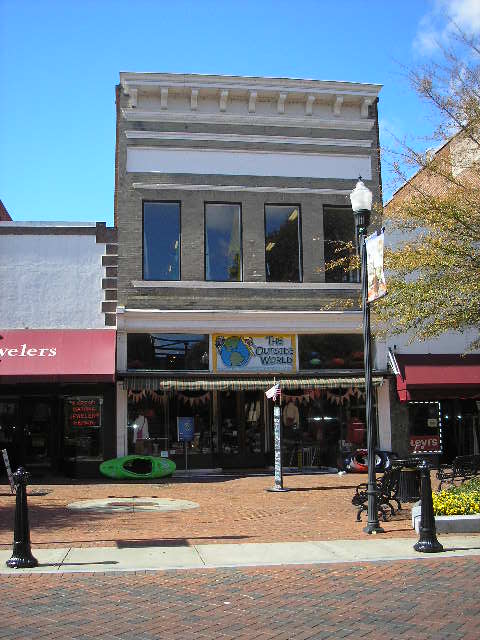 Photograph of Bush-Philips Hardware Co.