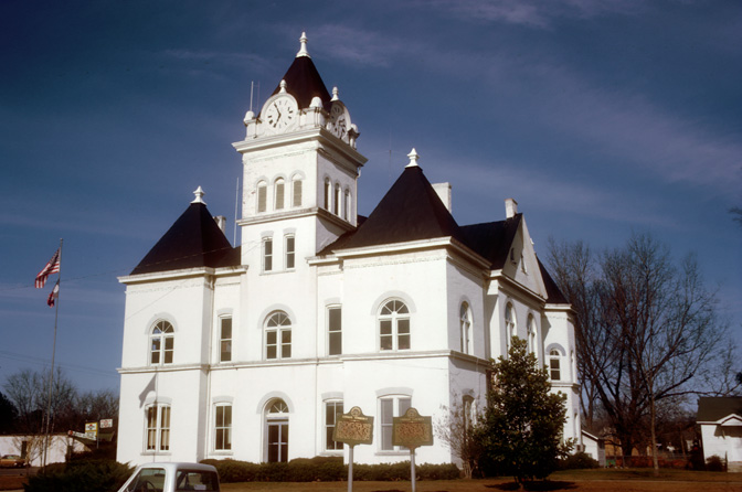 Photograph of Twiggs County Courthouse