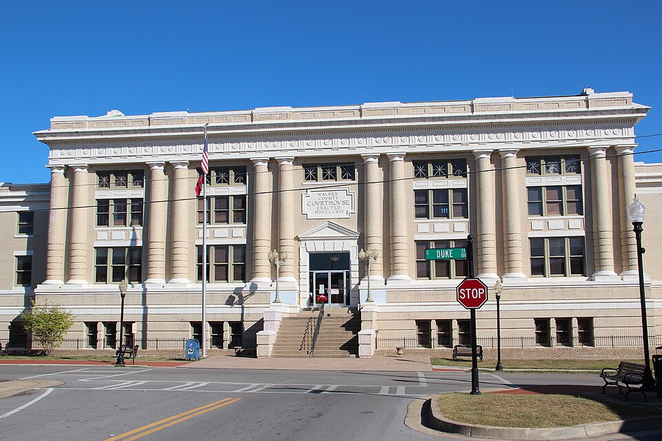 Photograph of Walker County Courthouse