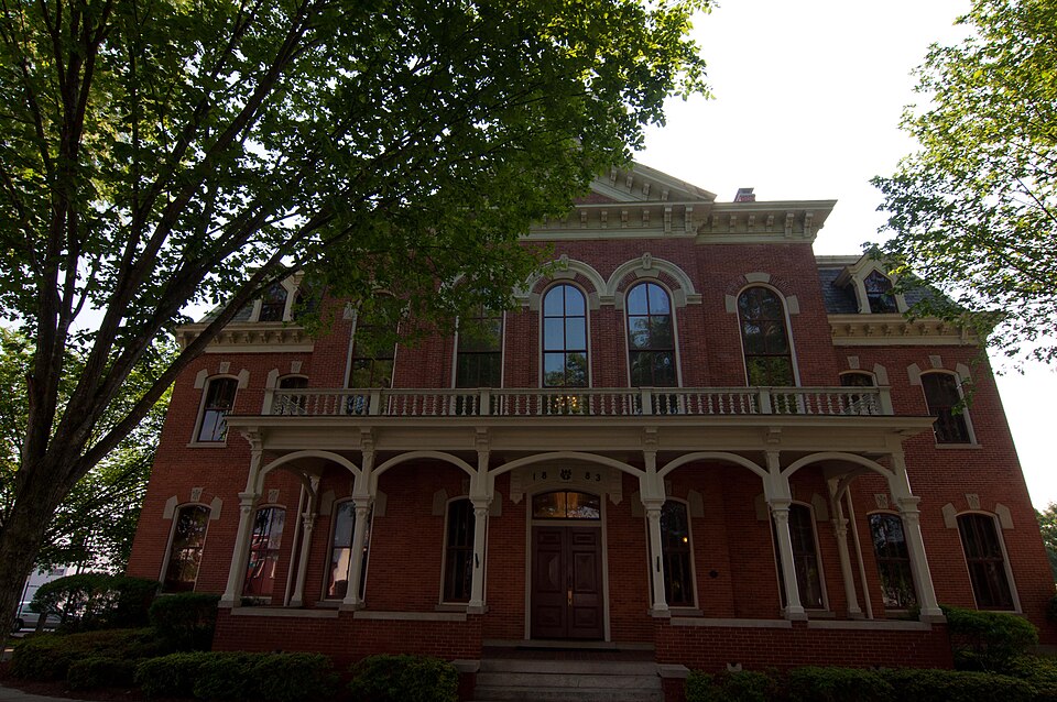 Photograph of Walton County Courthouse