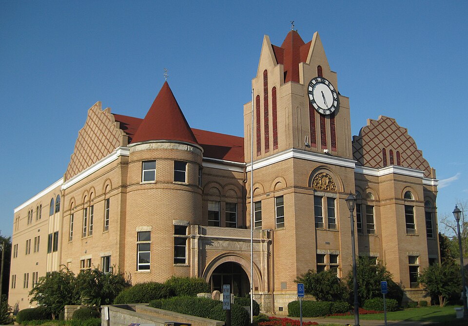 Photograph of Wilkes County Courthouse