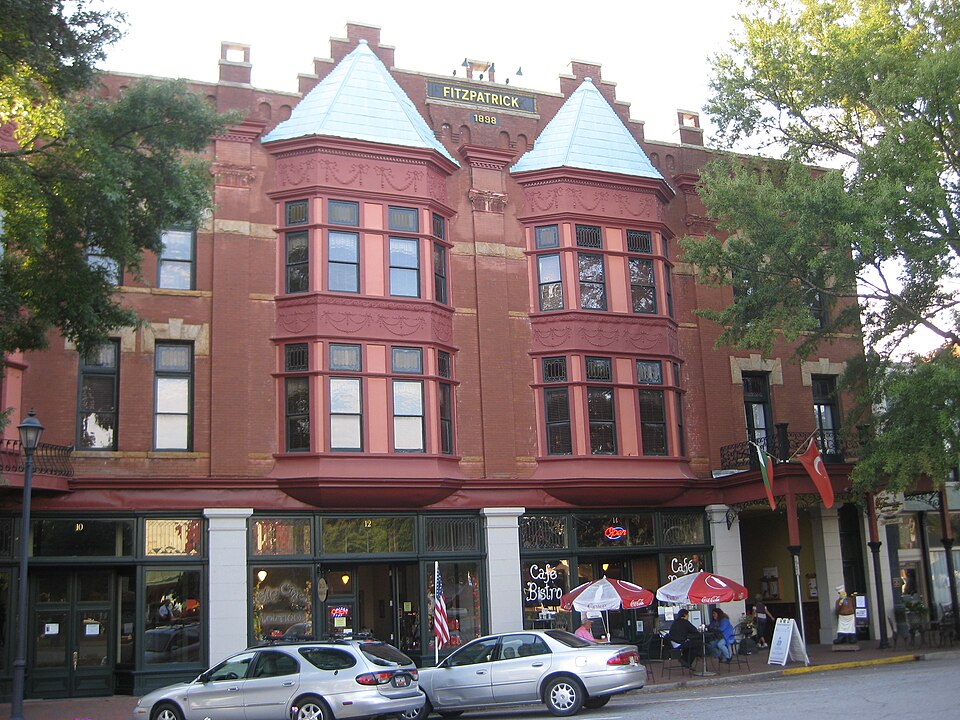 Photograph of Fitzpatrick Hotel