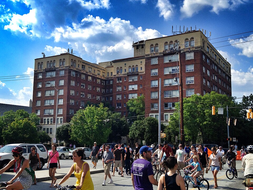 Photograph of Briarcliff Hotel