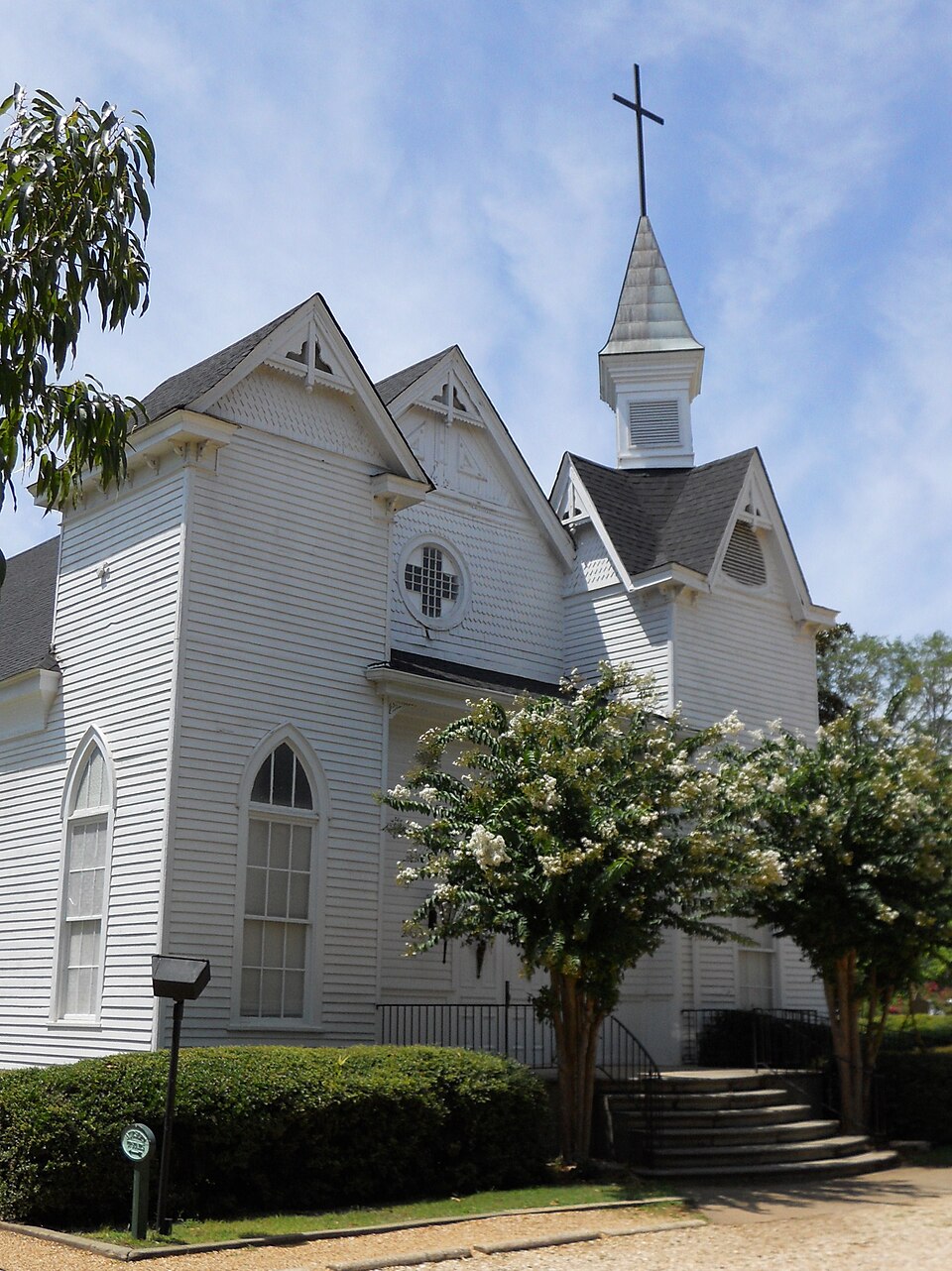 Photograph of Hamilton Baptist Church and Pastorium