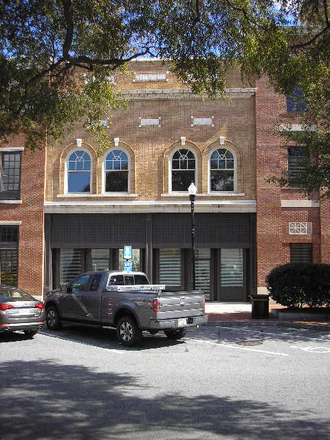 Photograph of Hofflin & Greentree Building