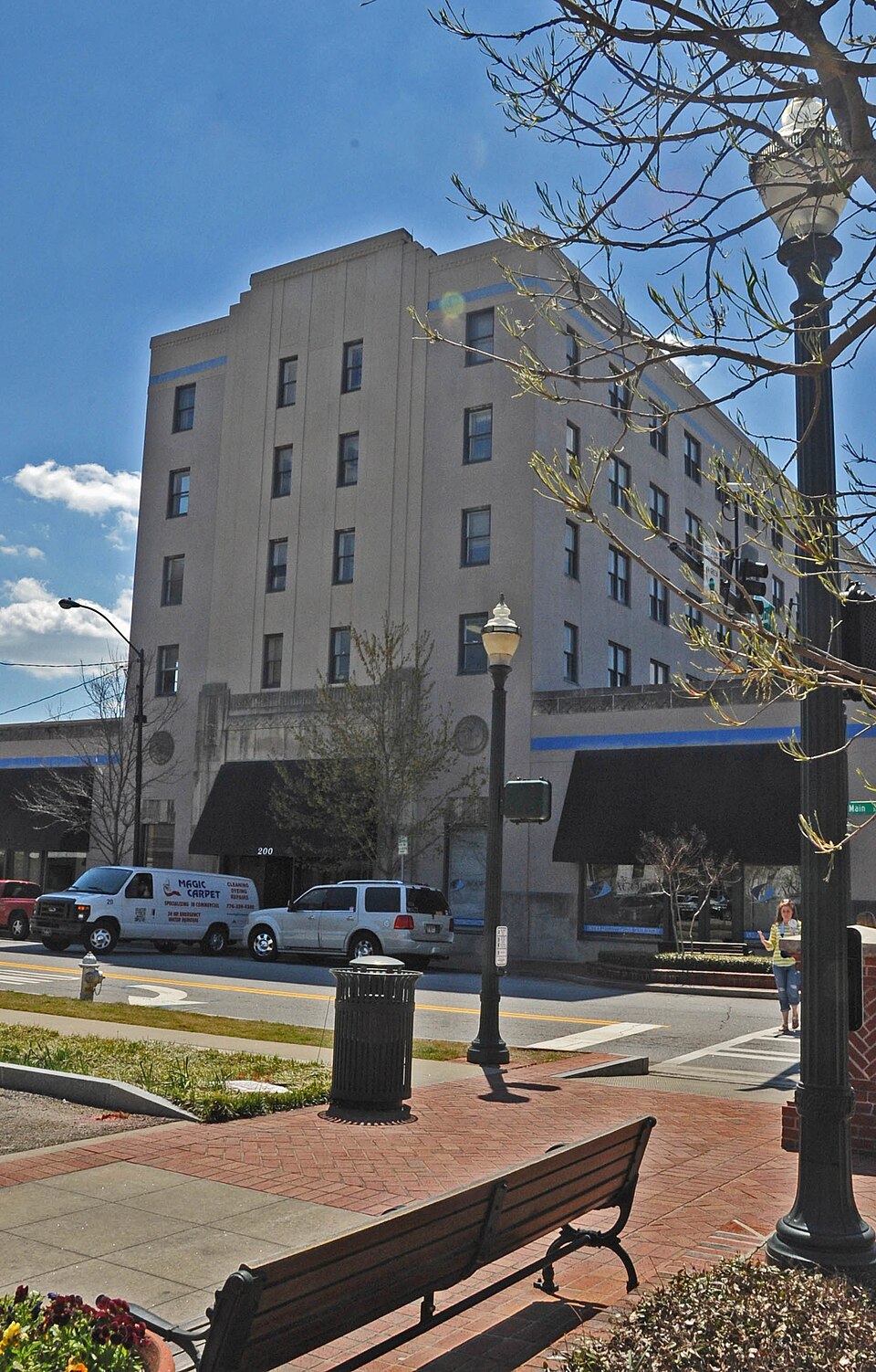 Photograph of Dixie Hunt Hotel
