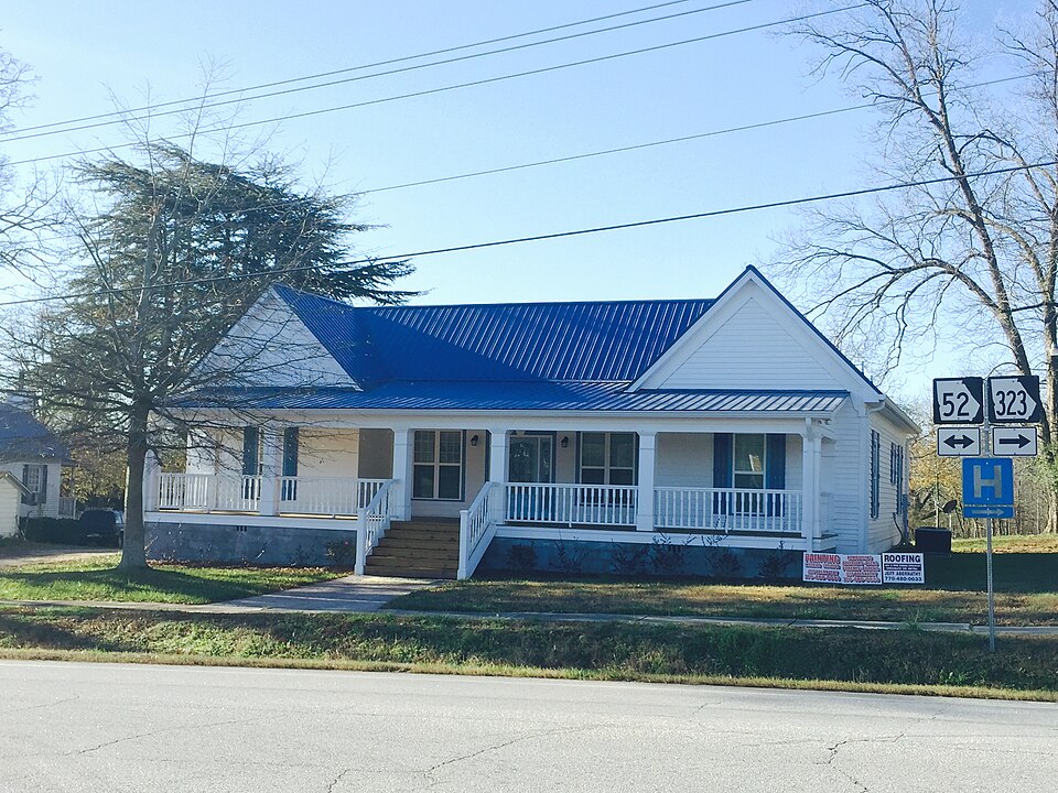 Photograph of Gillsville Historic District