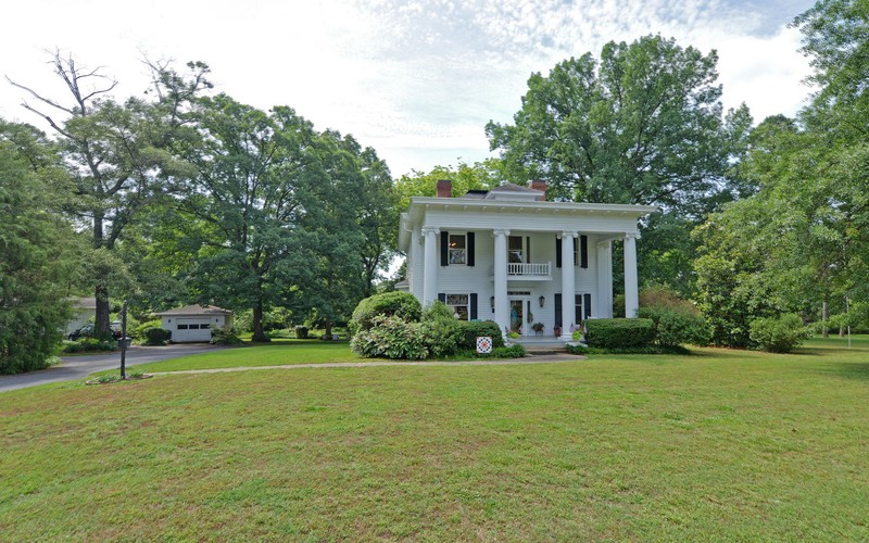 Photograph of Pearl J. Jones House