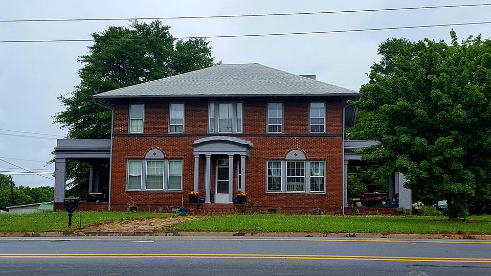 Photograph of McCurry-Kidd House