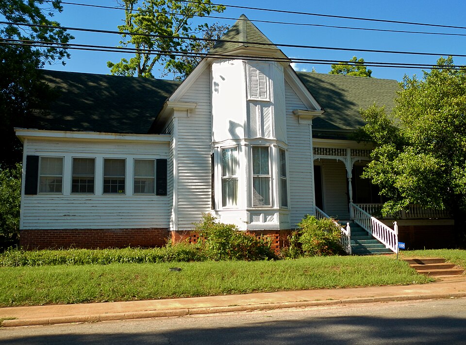 Photograph of Dr. Thomas B. Miller House
