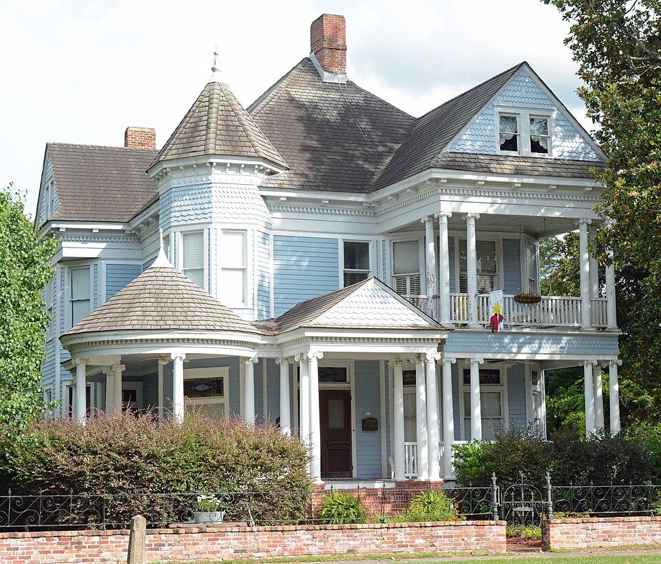 Photograph of Leonard Carter House