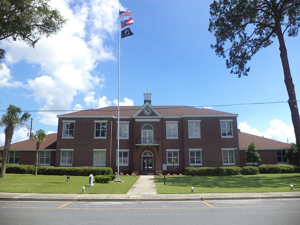 Photograph of Brantley County Courthouse