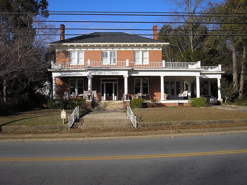 Photograph of Leonard-Akin House