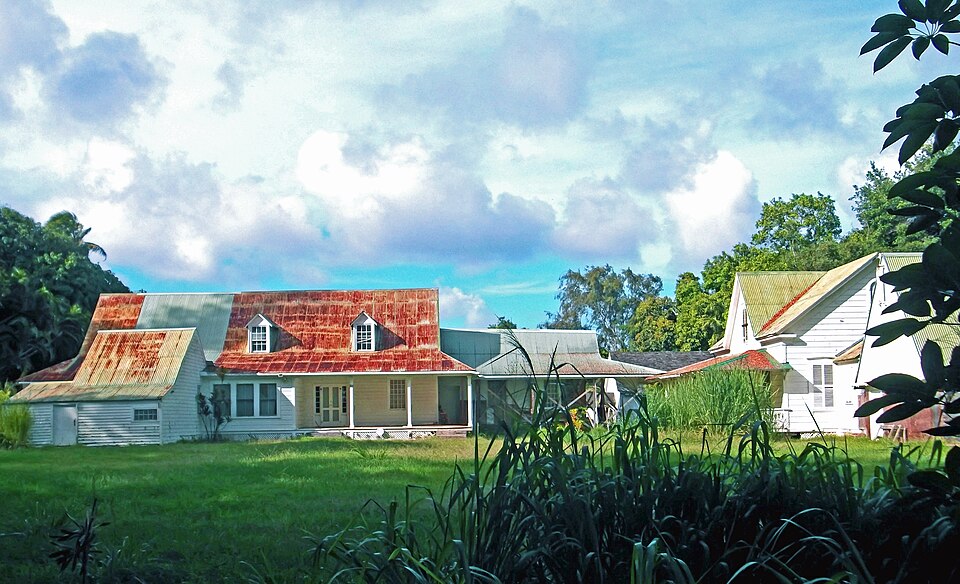 Photograph of Bond District