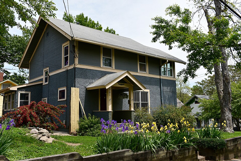 Photograph of Woodland Place Historic District