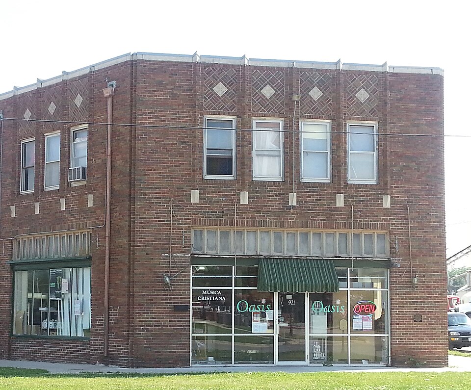 Photograph of Bruce's Snowball Market No. 1 Addition