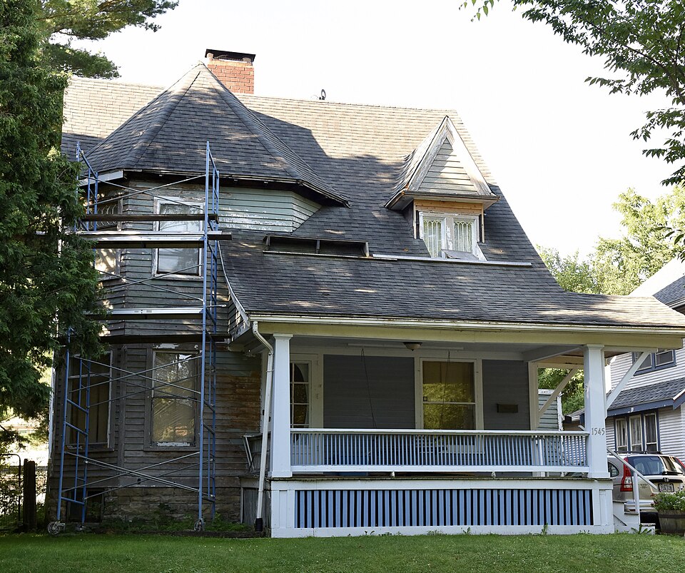 Photograph of Redmond Park-Grande Avenue Historic District