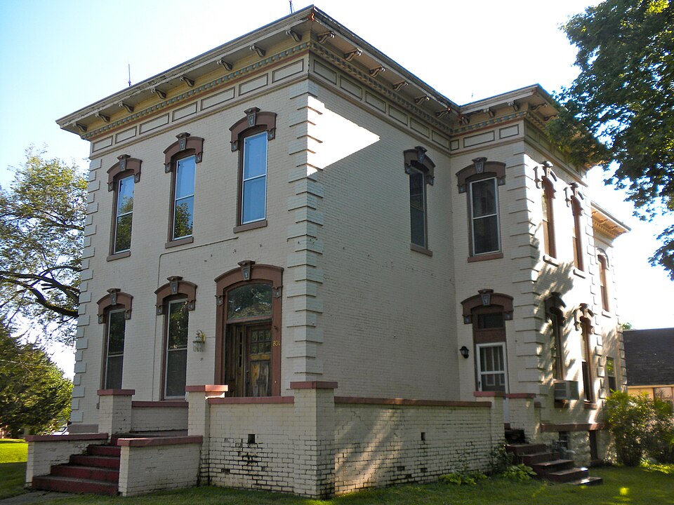 Photograph of The Park Place-Grand Avenue Residential District