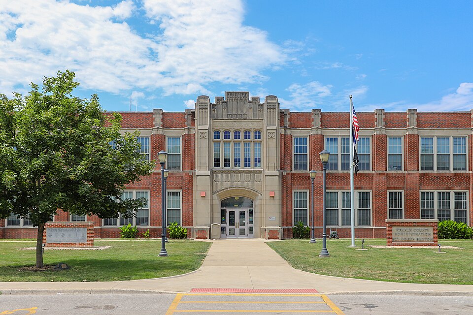 Photograph of Warren County Administration Building