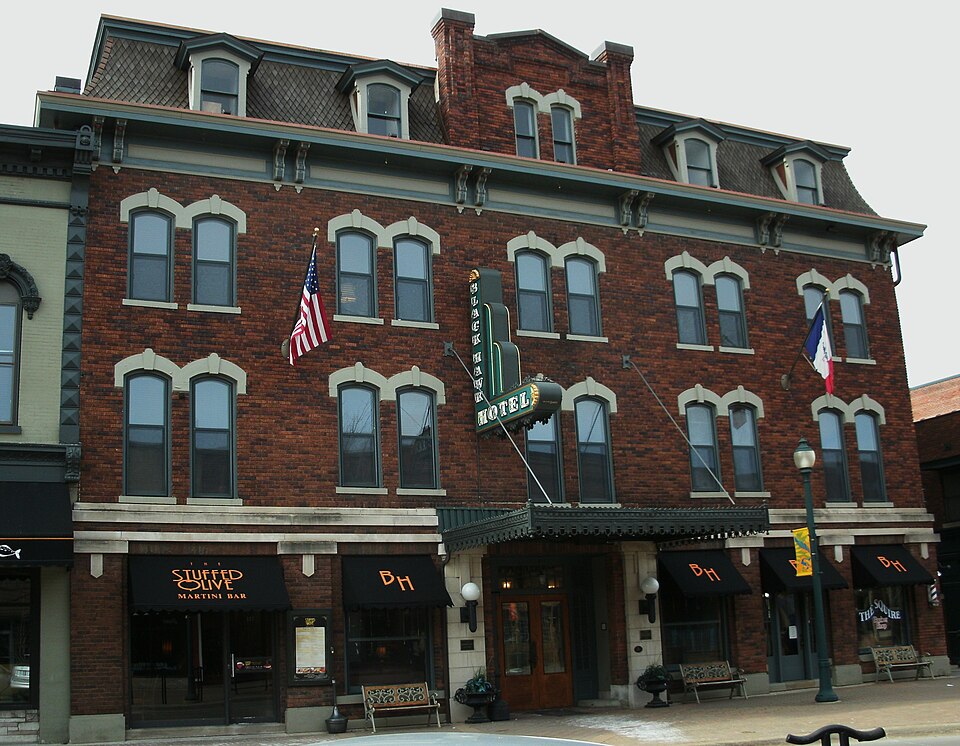 Photograph of Black Hawk Hotel