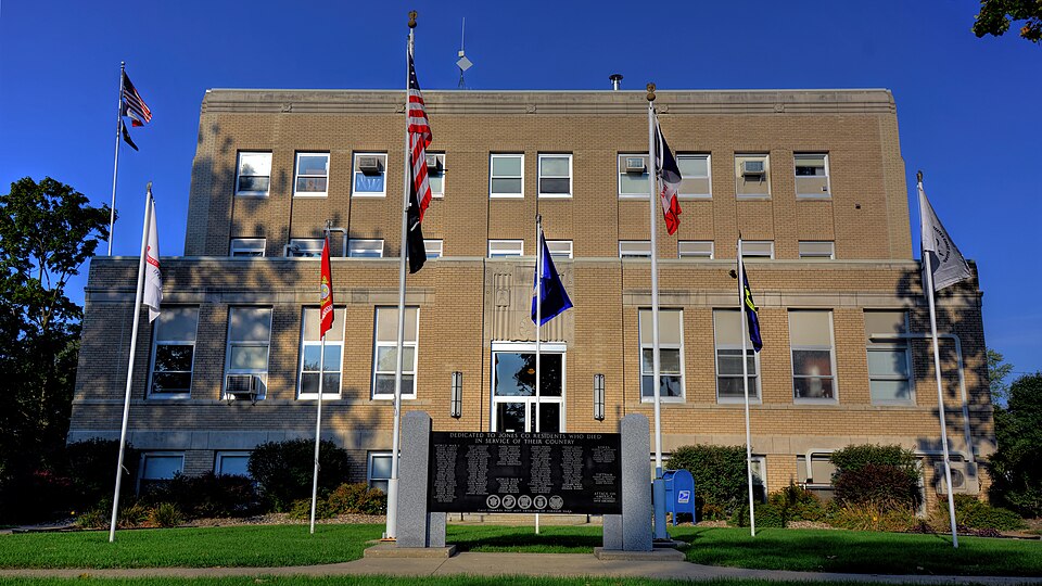 Photograph of Jones County Courthouse