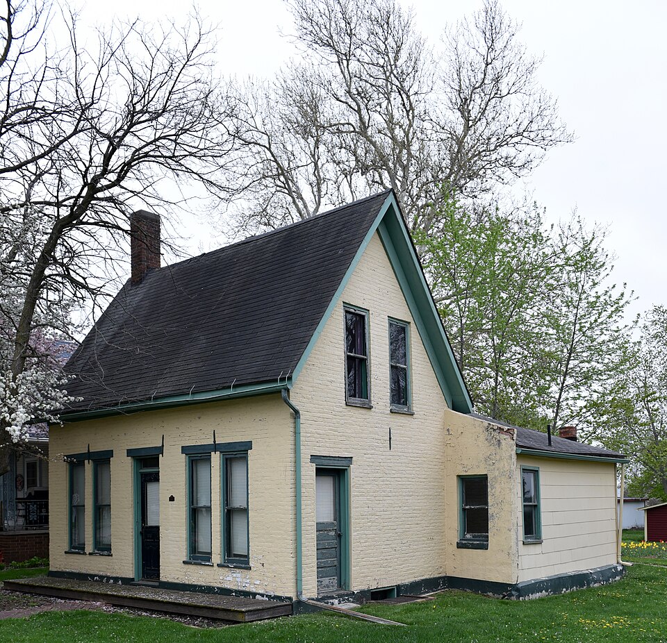 Photograph of Hendrik J. and Wilhelmina H. Van Den Berg Cottage
