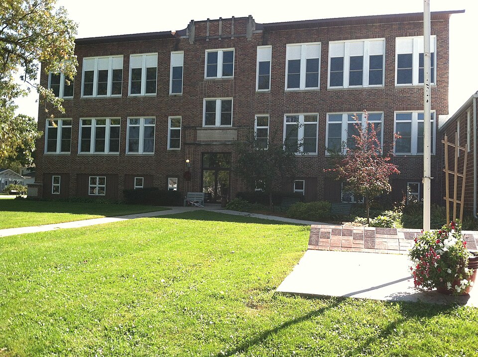 Photograph of Steamboat Rock Consolidated Schools Building