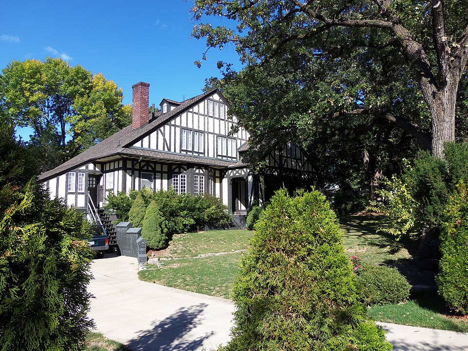 Photograph of Byron and Ivan Boyd House