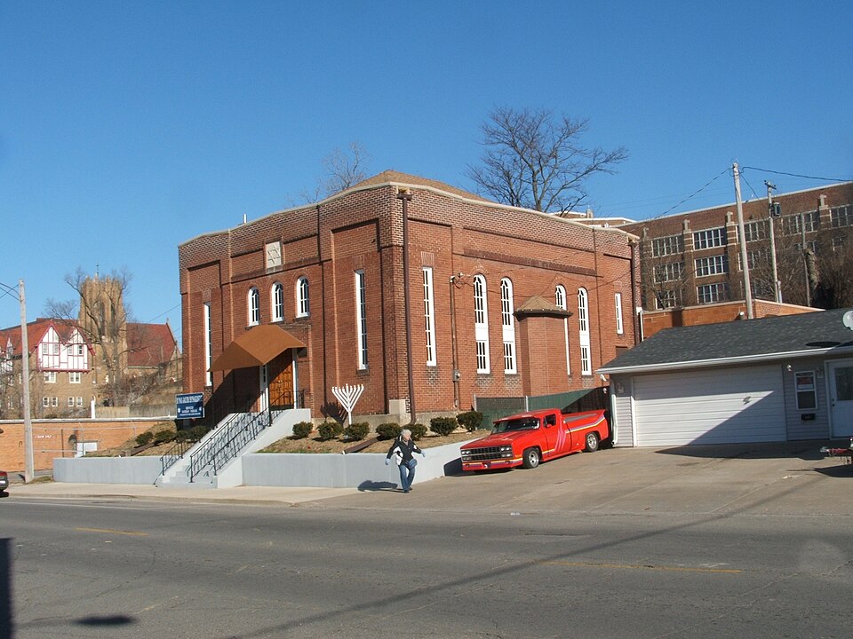 Photograph of B'nai Jacob Synagogue