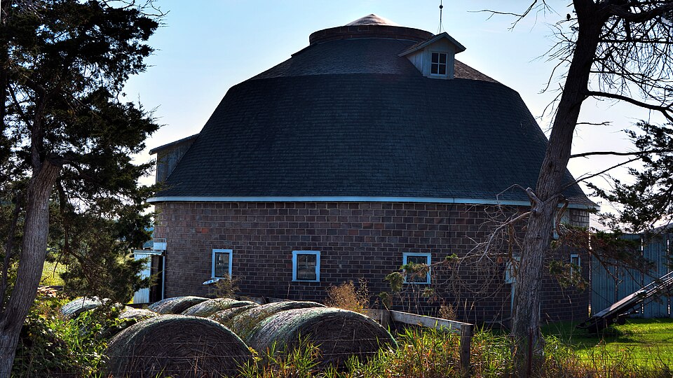 Photograph of Robert Kirkpatrick Round Barn