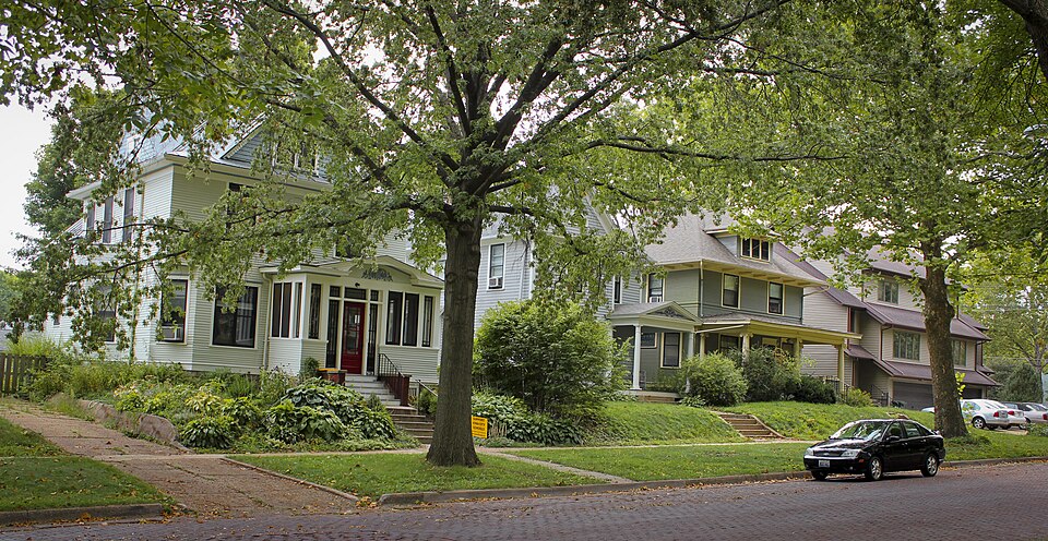 Photograph of Gilbert-Linn Street Historic District