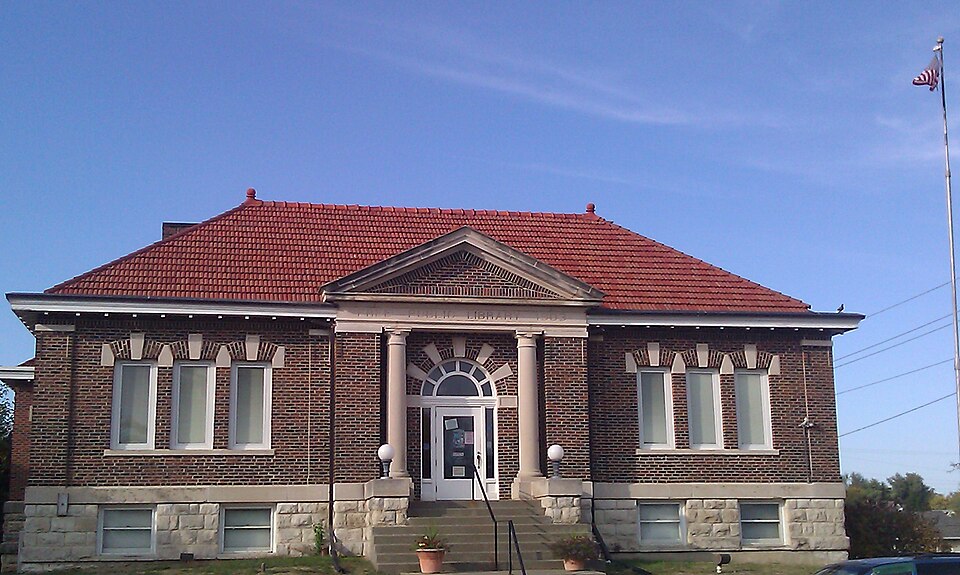 Photograph of Chariton Public Library