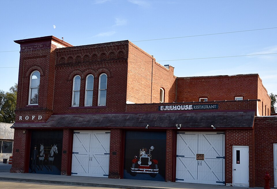 Photograph of Red Oak Firehouse and City Jail