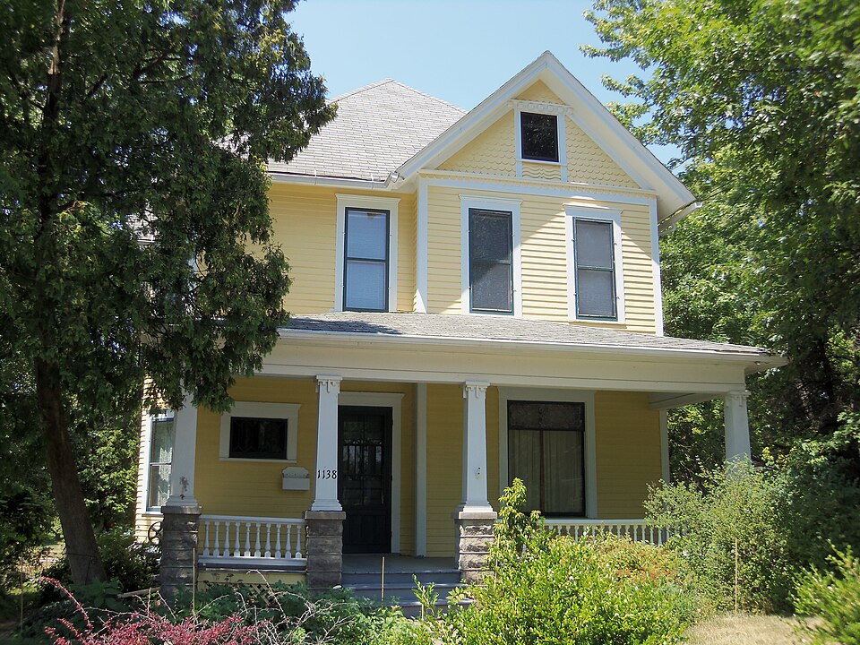 Photograph of Louis C. and Amelia L. Schmidt House