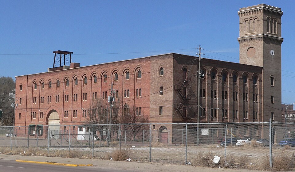 Photograph of Simmons Hardware Company Warehouse