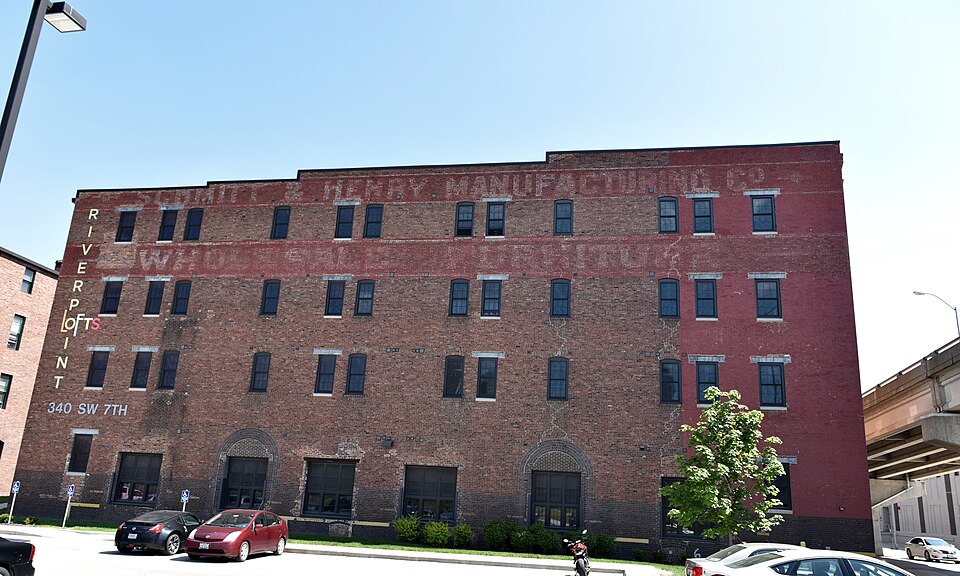 Photograph of Schmitt and Henry Manufacturing Company