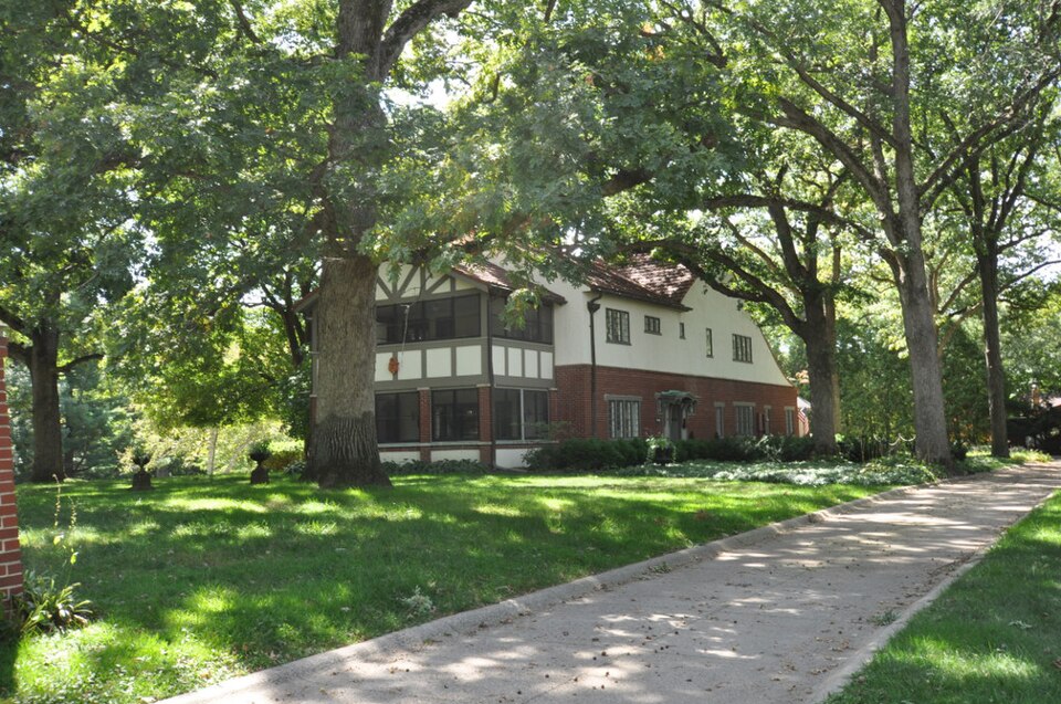 Photograph of Dr. Albert Henry Byfield House