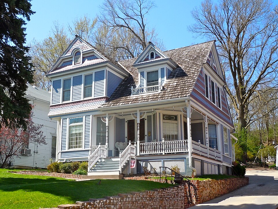 Photograph of Park/Glen Avenues Historic District