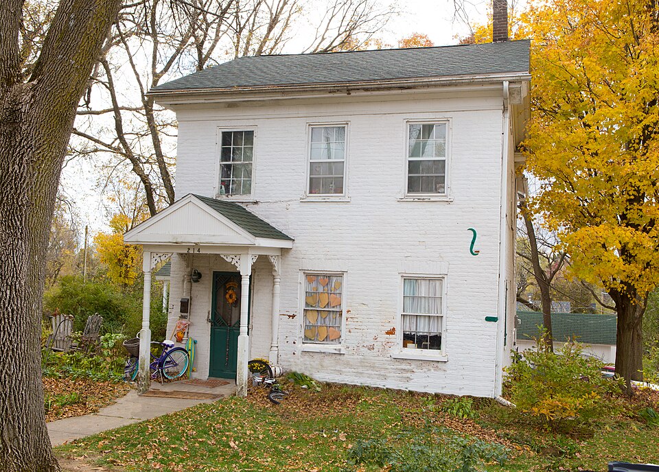 Photograph of James H. and Mayetta (Degrush) McCartney House