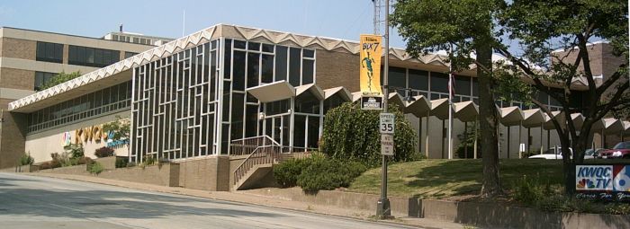 Photograph of WOC Broadcasting Center