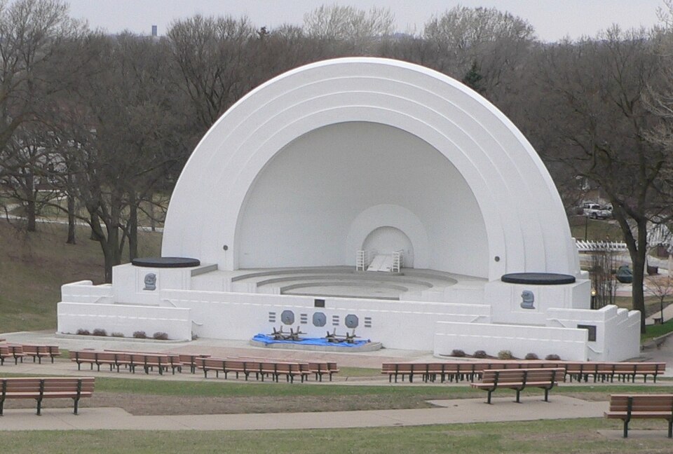 Photograph of Grandview Park Music Pavilion