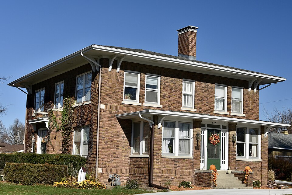 Photograph of J. T. and Mollie Crozier House