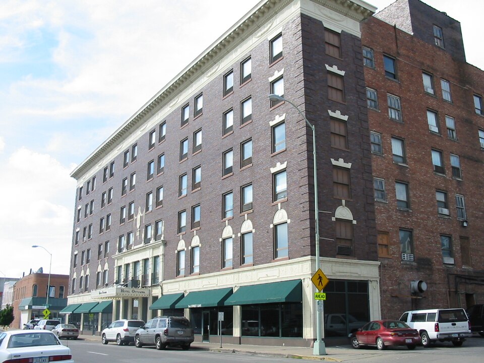 Photograph of Hotel Ottumwa