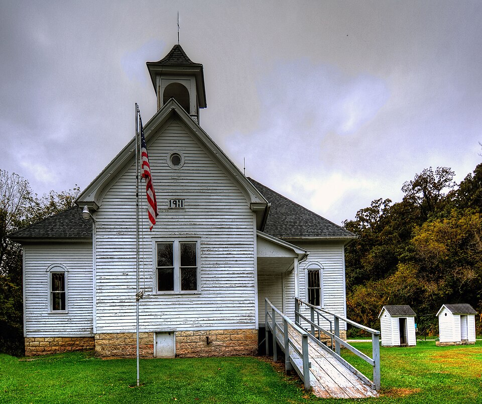 Photograph of Highlandville School